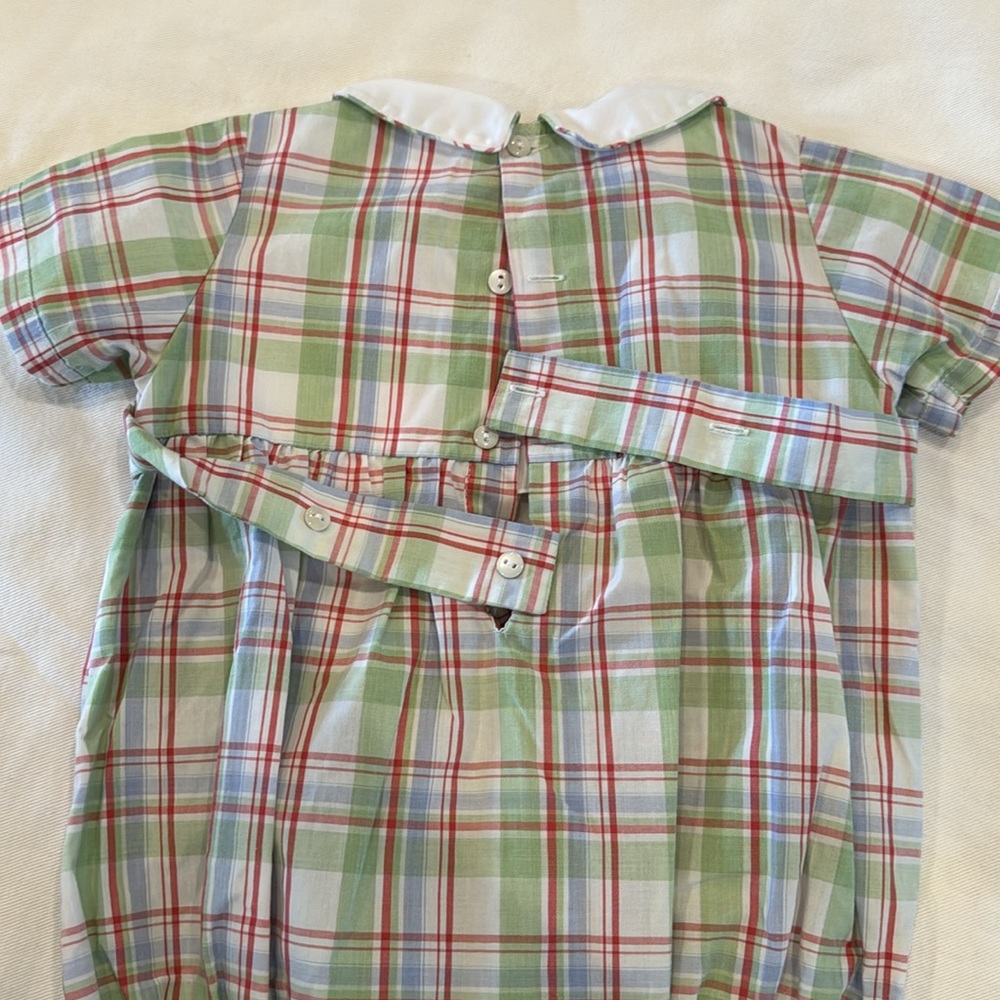 Marked giraffe size 24 month bubble romper with fishing lures - Picture 5 of 6
